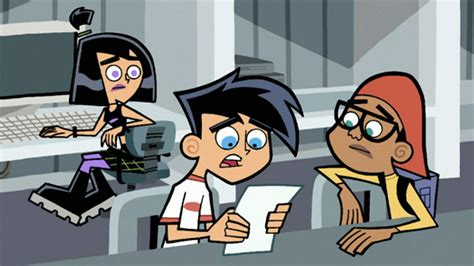Where to watch danny phantom - Danny Fenton was once your typical kid until he accidentally blew up his parents' laboratory and became ghost-hunting superhero Danny Phantom. Now half-ghost, Danny's picked up paranormal powers, but only his sister, Jazz, and best friends, Samantha and Tucker, know his secret. Danny's busy fighting ghosts, saving Casper High and hiding his new ...